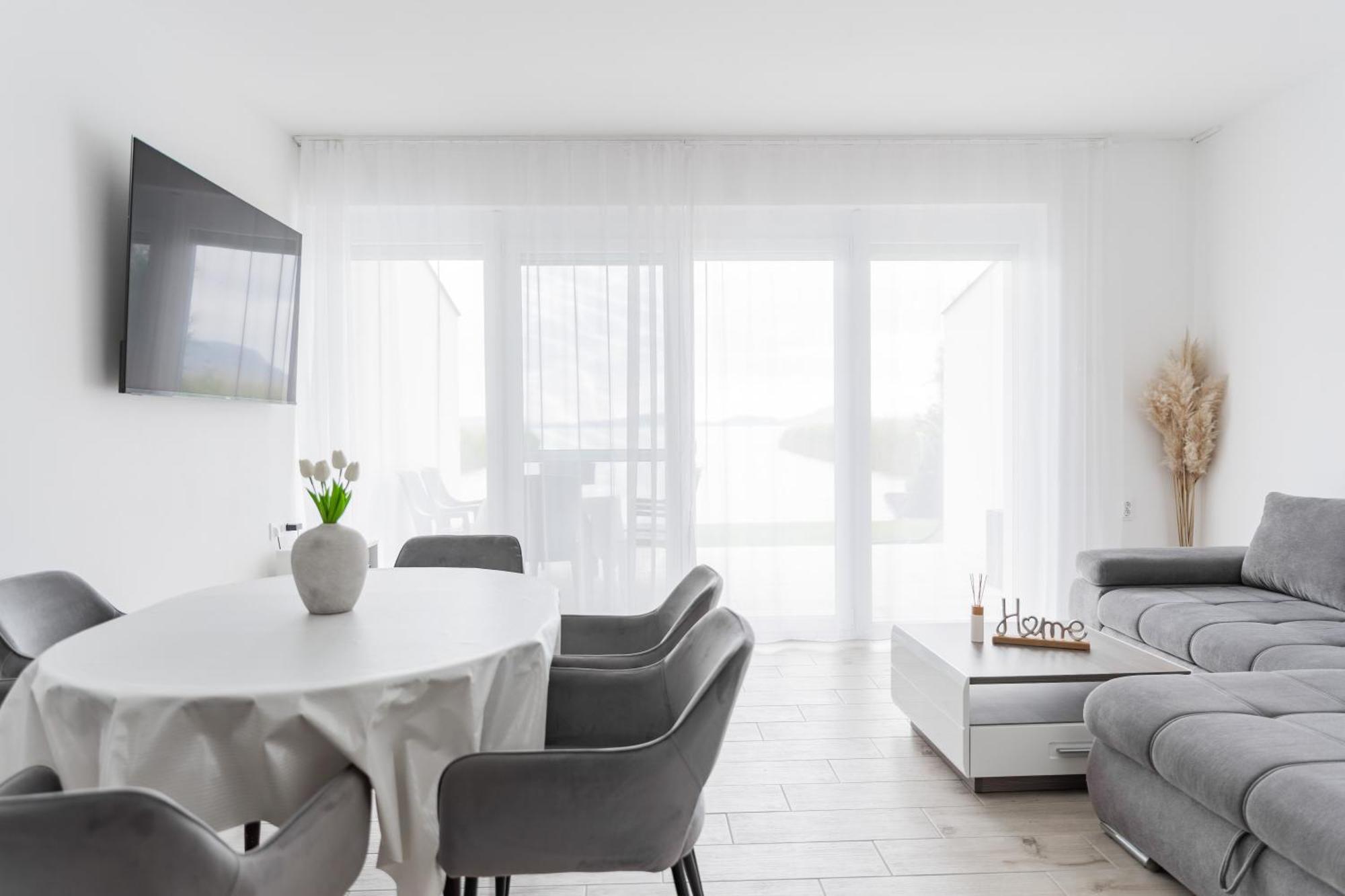 Balaton a kertben - Közvetlen vízparti apartmanok, csodálatos panorámával Balatonfenyves Habitación foto
